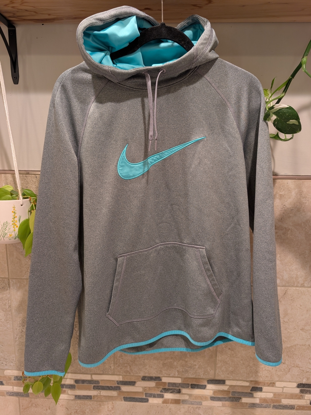 Nike Men’s Gray Crewneck Sweater with Teal Swoosh